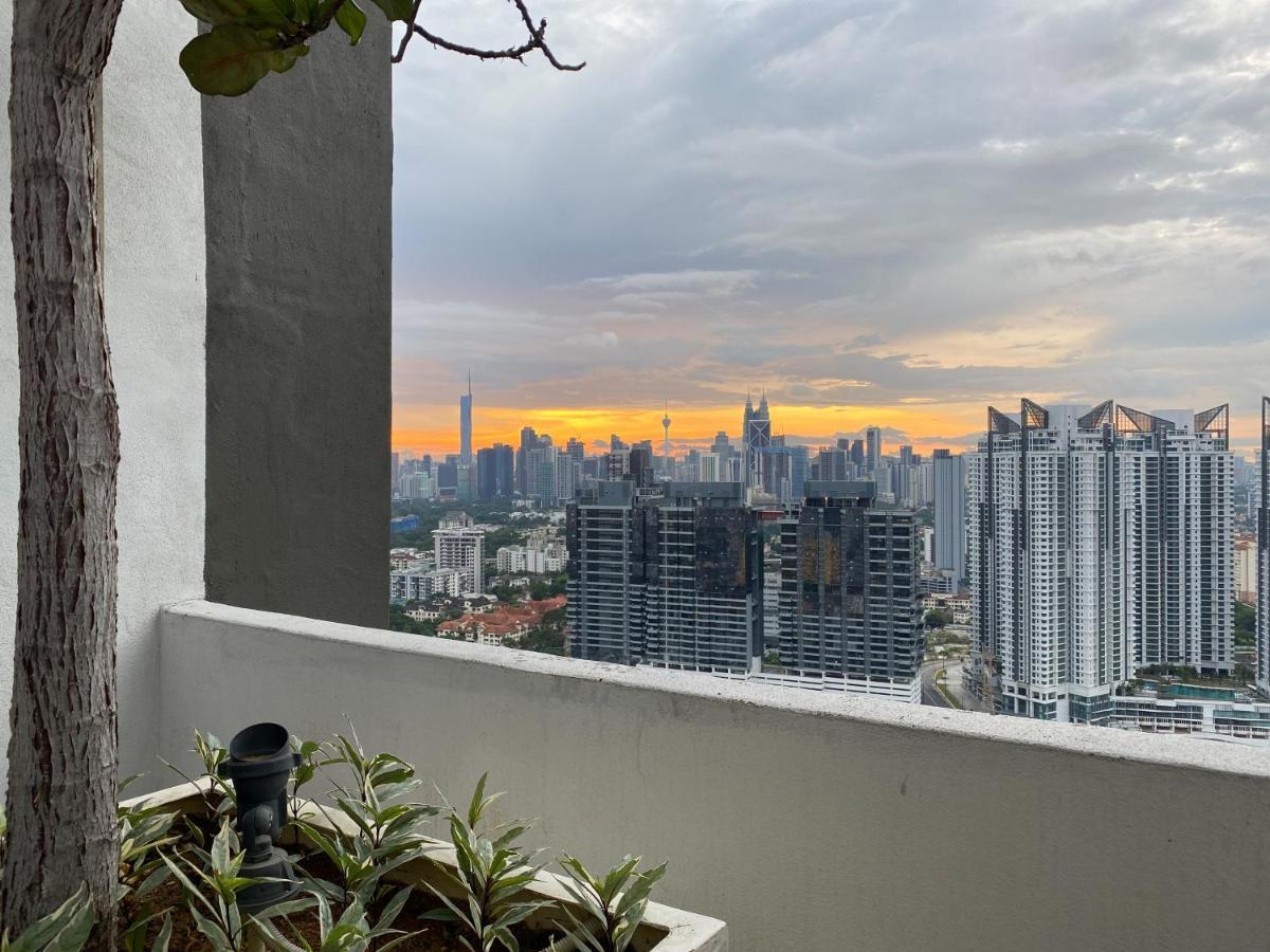 Skyline Garden 2 Bedrooms Homestay Near Klcc Kuala Lumpur Esterno foto